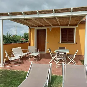  Ferienhaus La Casina Di Campagna Tra E Bibbona