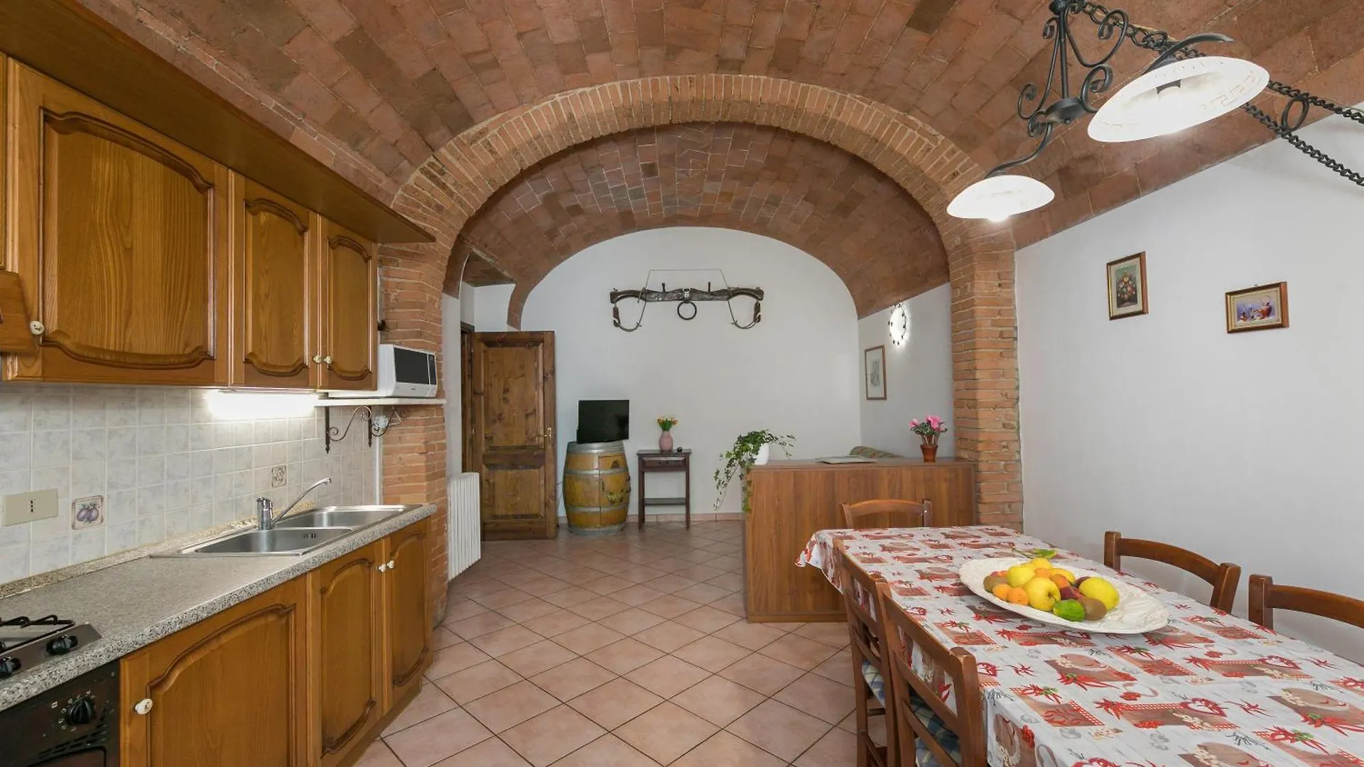 Farm stay Il Pino - Appartamento Alloro Cecina